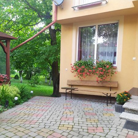 Apartament W Domu Na Wsi Tomaszów Lubelski Exterior foto