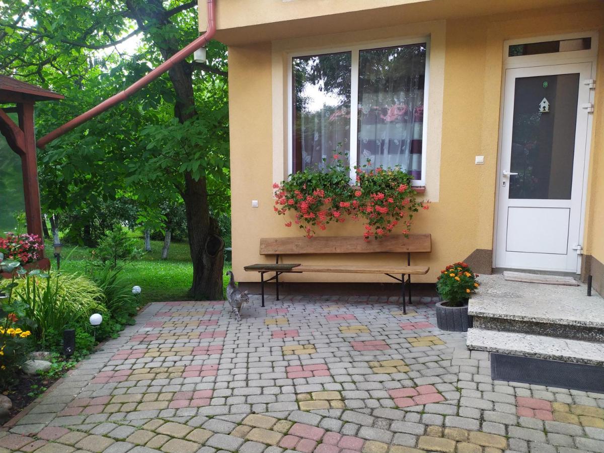 Apartament W Domu Na Wsi Tomaszów Lubelski Exterior foto