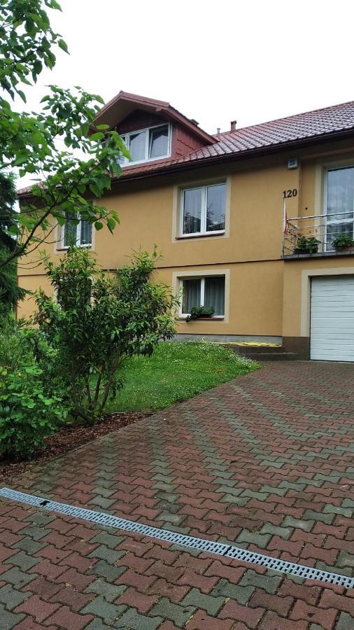 Apartament W Domu Na Wsi Tomaszów Lubelski Exterior foto
