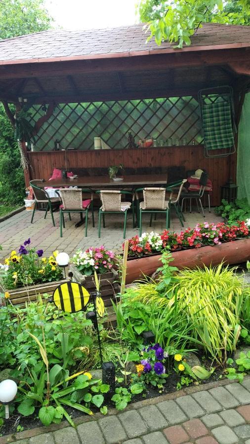 Apartament W Domu Na Wsi Tomaszów Lubelski Exterior foto