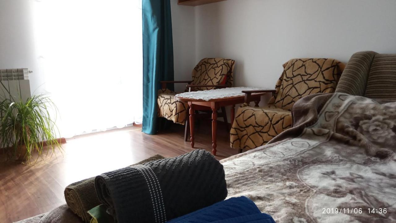 Apartament W Domu Na Wsi Tomaszów Lubelski Exterior foto
