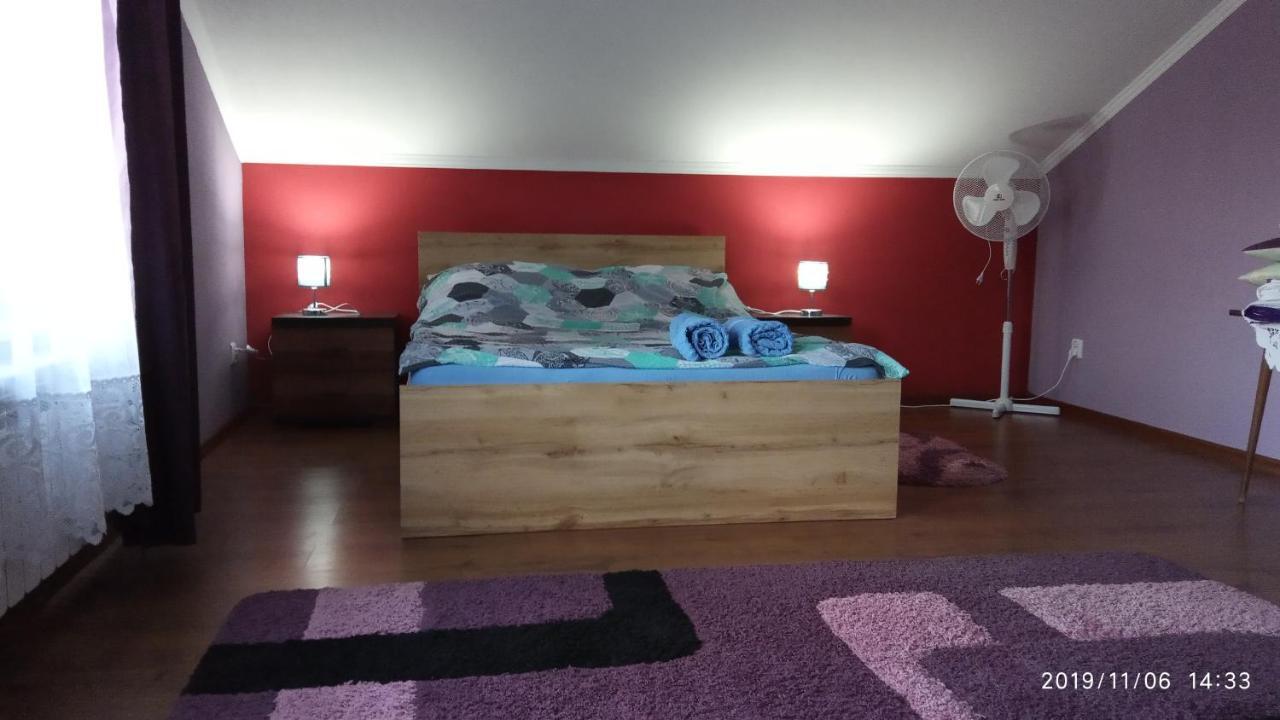 Apartament W Domu Na Wsi Tomaszów Lubelski Exterior foto